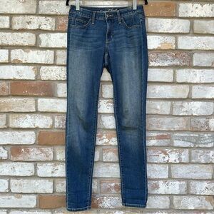 Universal Thread Mid Rise Skinny Blue Jeans